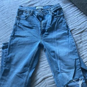 ABERCROMBIE CURVE LOVE ULTRA HIGH RISE SIZE 4 JEANS
